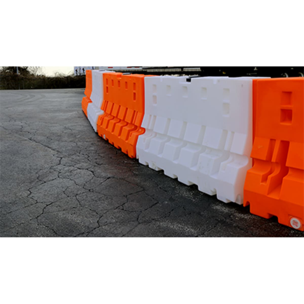 2-Way Yellow Reflectivity 16 Concrete Barrier Wall Delineator for Low-Profile Concrete Barrier 1