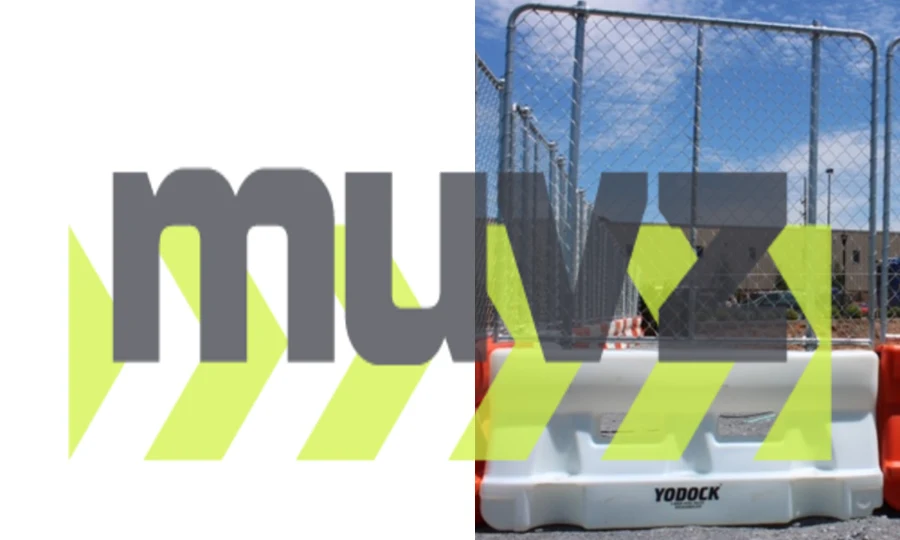 White Yodock 2001MB Barricade with Fence Panel
