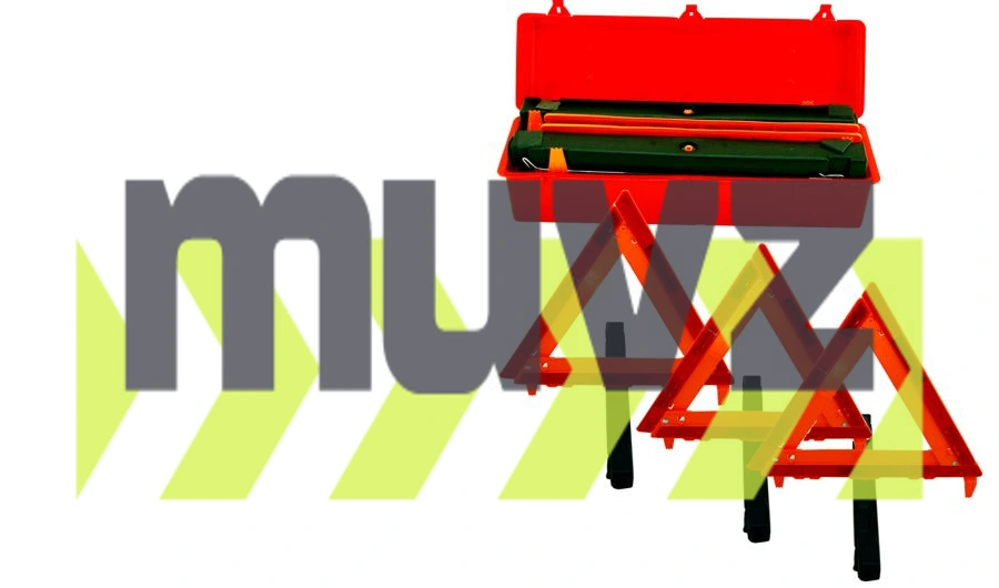 Reflective Triangle Warning Kit in Carrying Case (Includes three folding triangles)