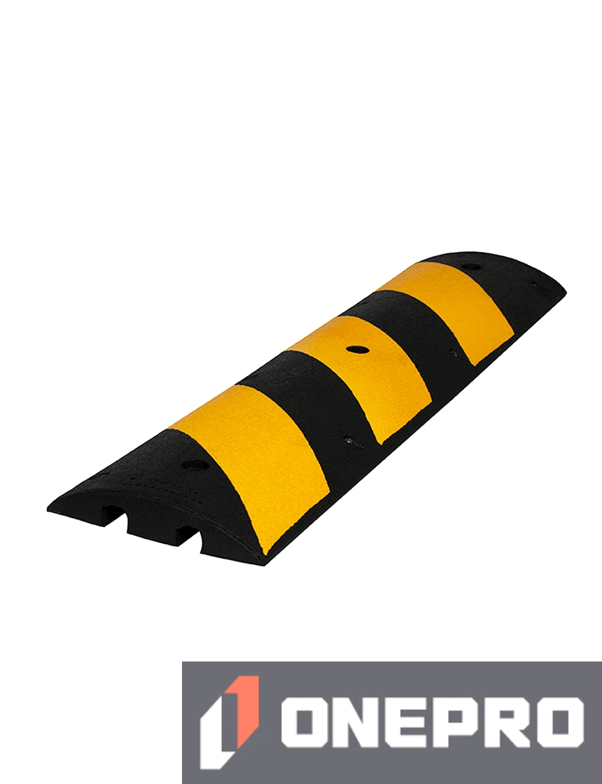4\u0027 Reflective, Recycled Rubber Speed Bump w/3\" Red-Head LDT\u0027s for Concrete