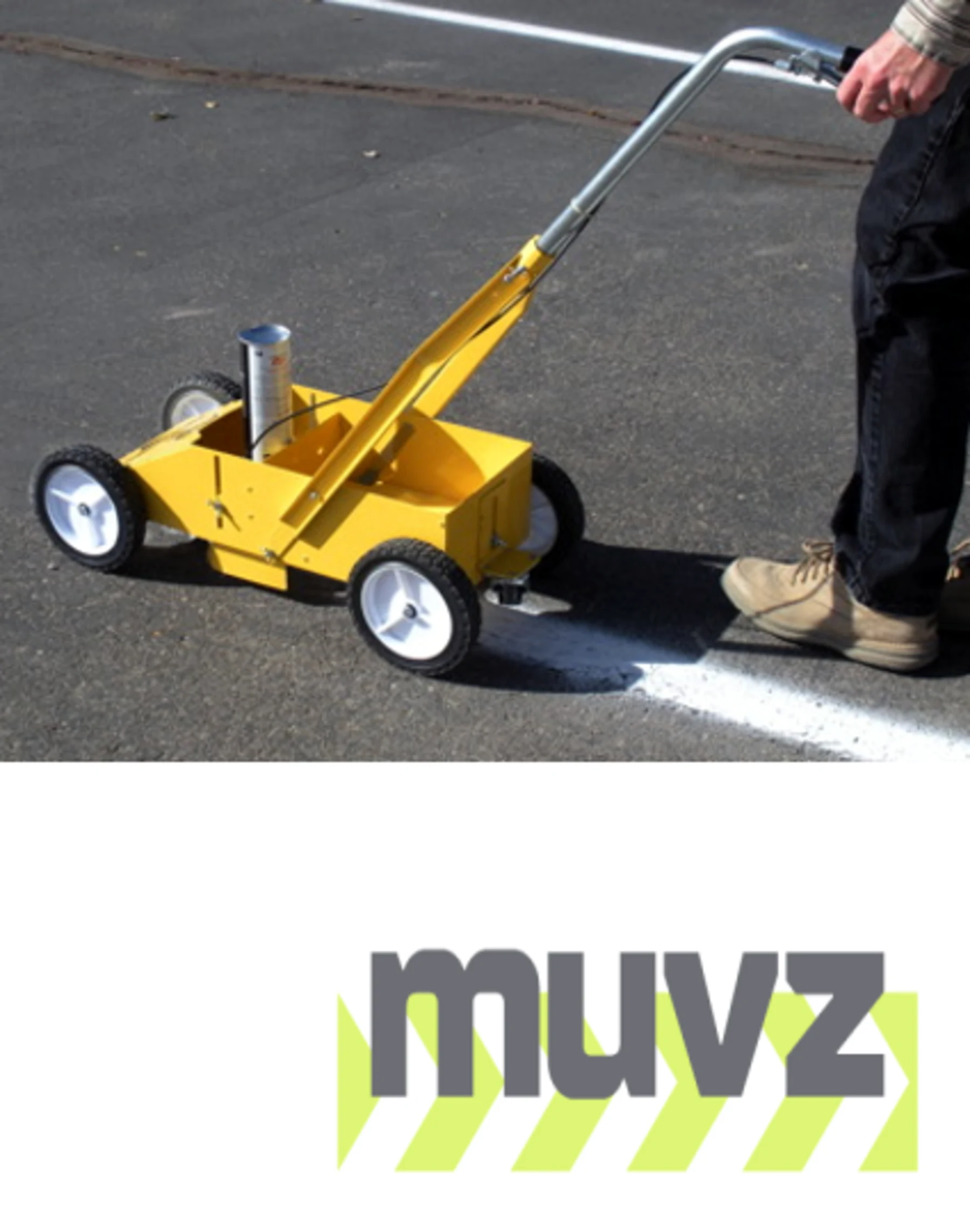 Lightweight, Heavy-Duty Aerosol Striping Paint, Pavement/Concrete Applicator