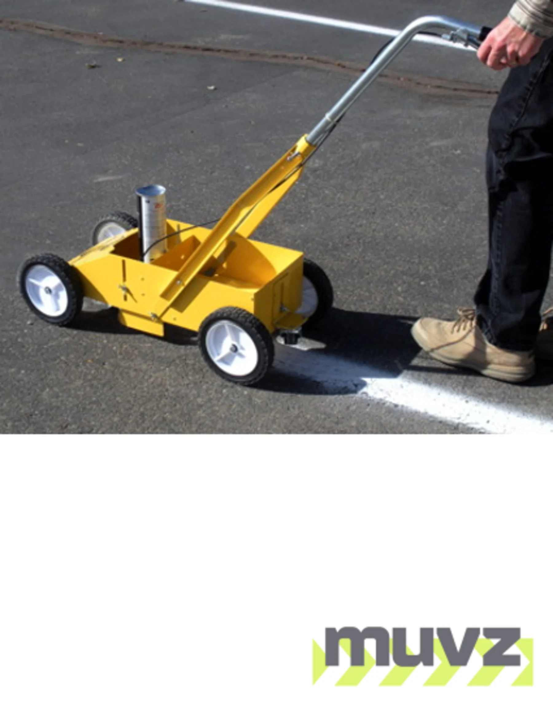 Lightweight, Heavy-Duty Aerosol Striping Paint, Pavement/Concrete Applicator