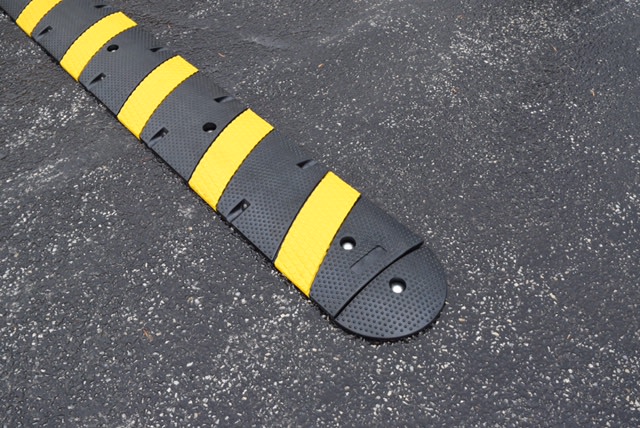 6' Economy Rubber Speed Bumps
