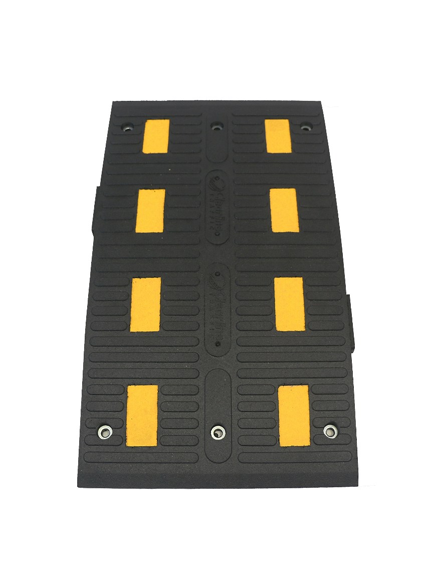 Clearline® Rubber Speed Hump Middle Section